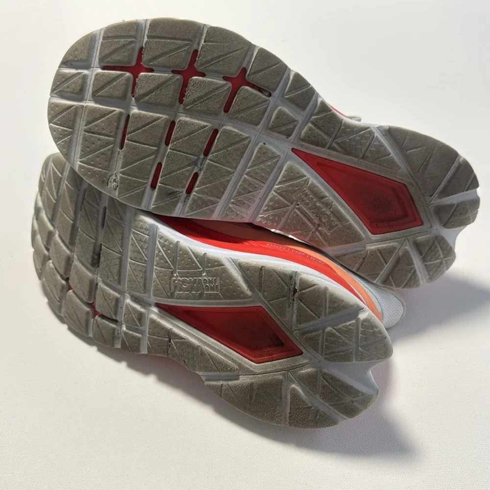 Hoka One One Mach 4 Women's Sneakers Size 8B Workout Running Gym Training - Picture 6 of 7